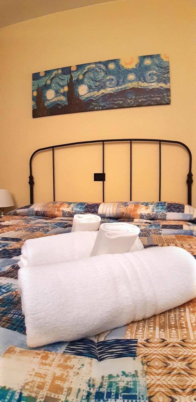Hotel Provenza Вентімілья Екстер'єр фото
