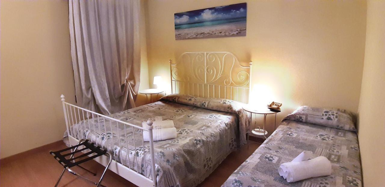 Hotel Provenza Вентімілья Екстер'єр фото